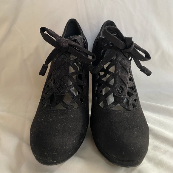 IMPO Black Suede Heels - Picture 3 of 6